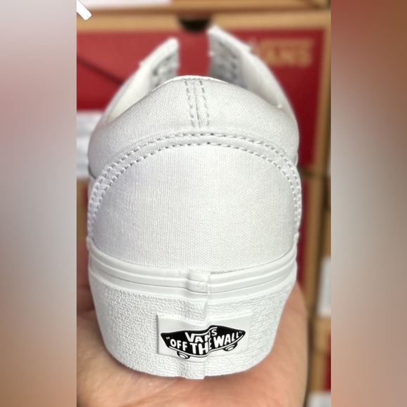 Brand NEW VANS Old Skool Women's Platform True White VN0A3B3UW00 - Picture 5 of 5